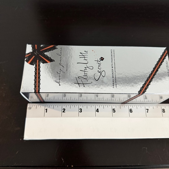 NEW Booty Parlor Flirty Little Secret Firming Bronzer with Pheromones 4.5oz - Picture 10 of 11